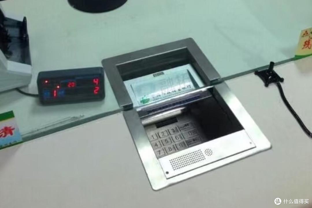 看似很蠢,实际精妙无比的9个神奇设计,可别再冤枉设计师了!