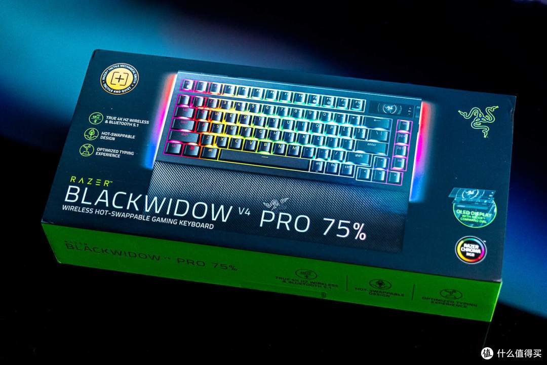 蛛皇降临:雷蛇黑寡妇蜘蛛V4 Pro的75%机械键盘