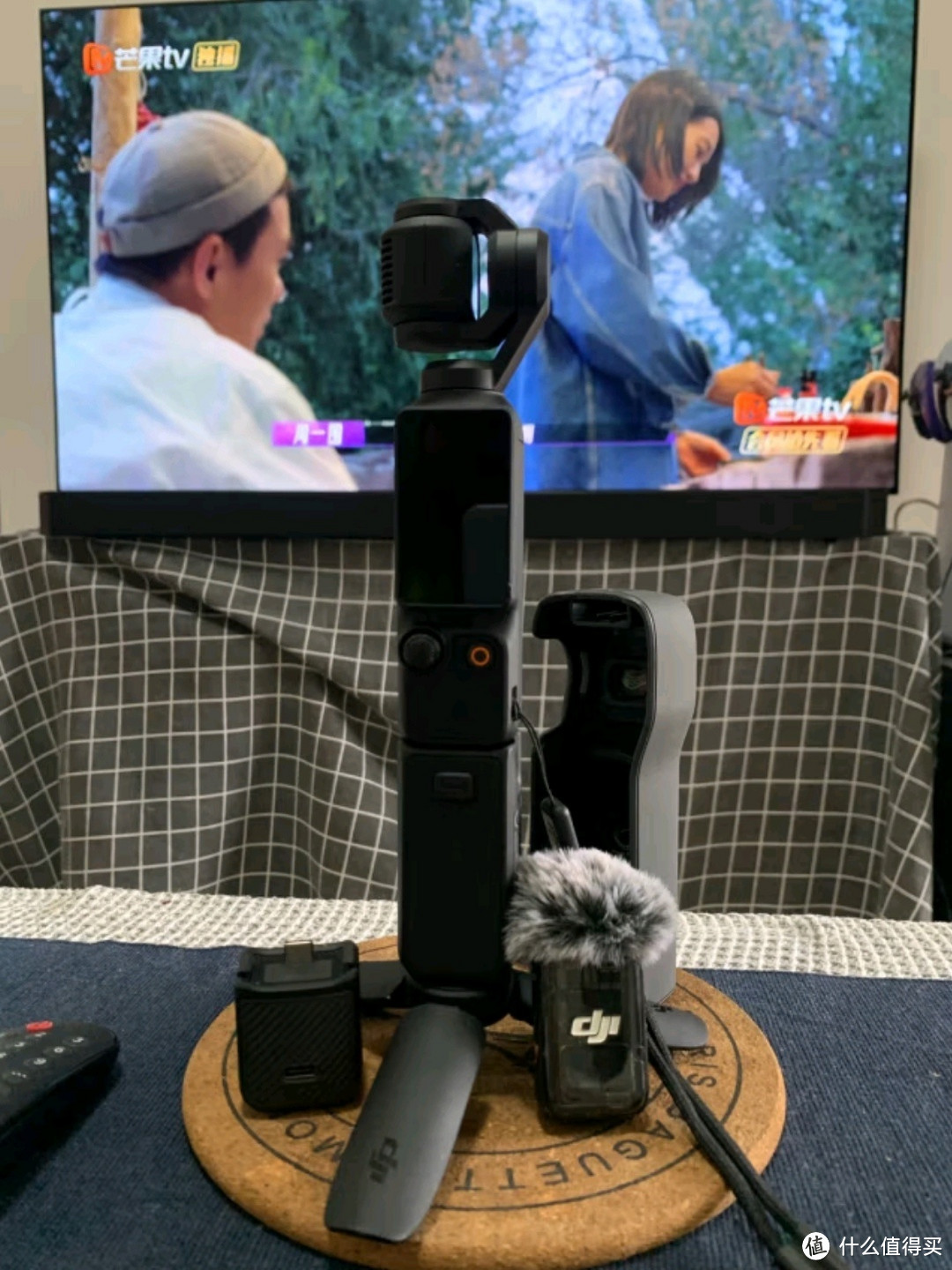 大疆DJI Osmo Pocket 3全能套装：一英寸口袋云台相机，旅行Vlog神器