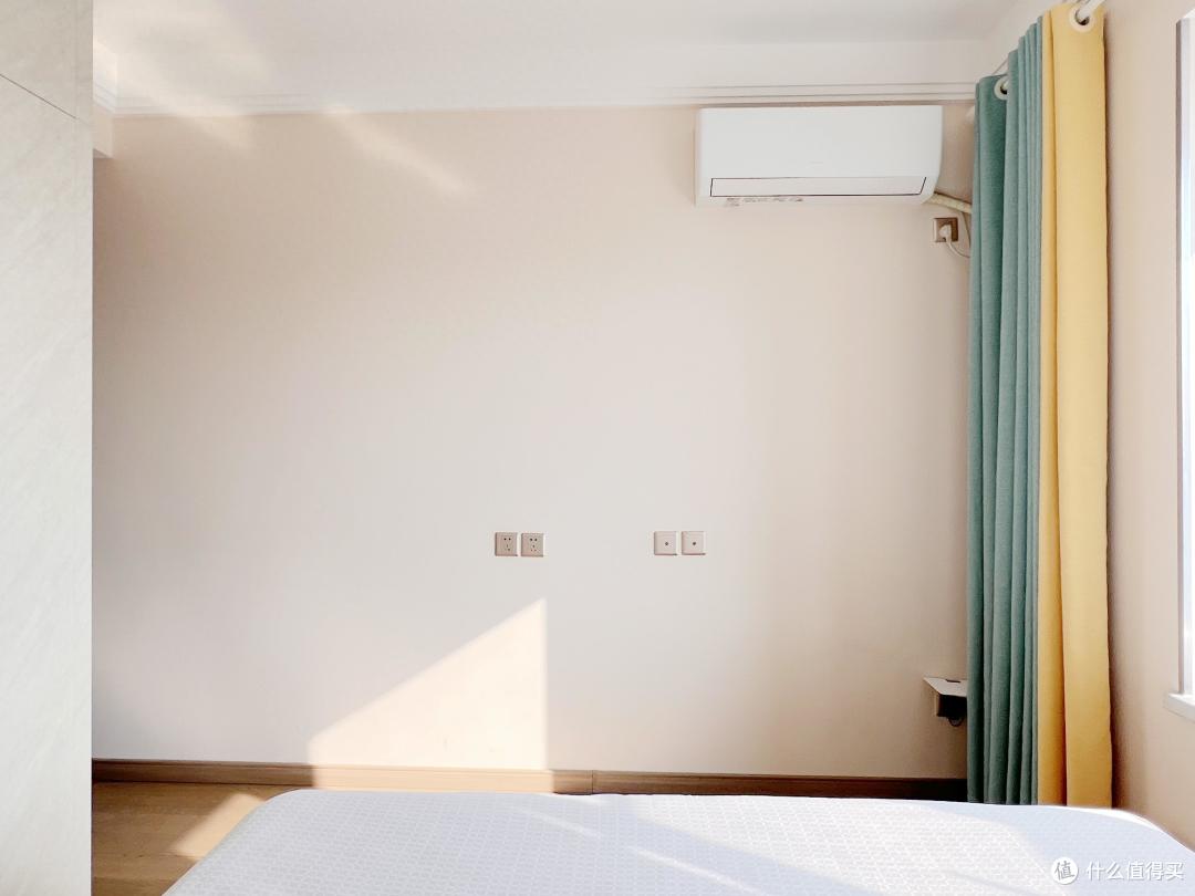 趁着双11+国补，500多入手一台哈趣Q1投影仪，顿时享受100寸大彩电搬进卧室的感觉！