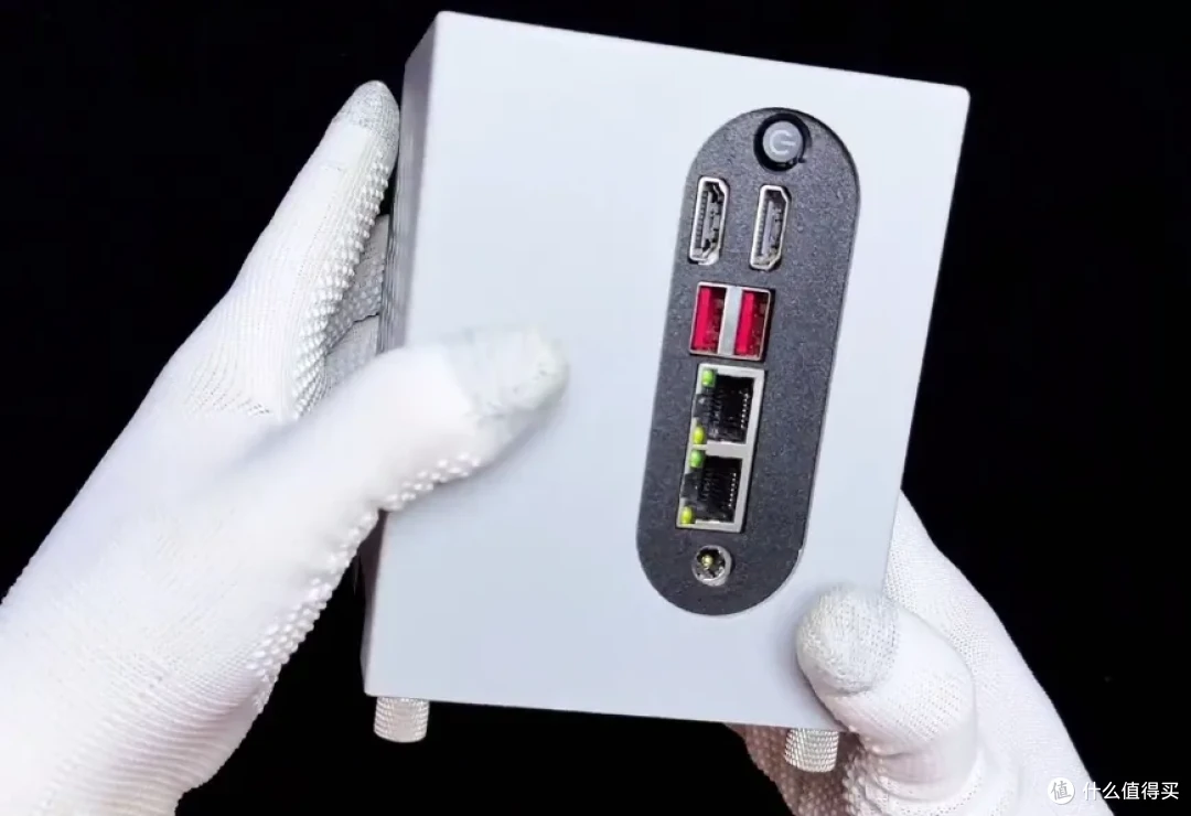 大神“手捏版”mini NAS,屁大点地方,竟能塞下6个硬盘