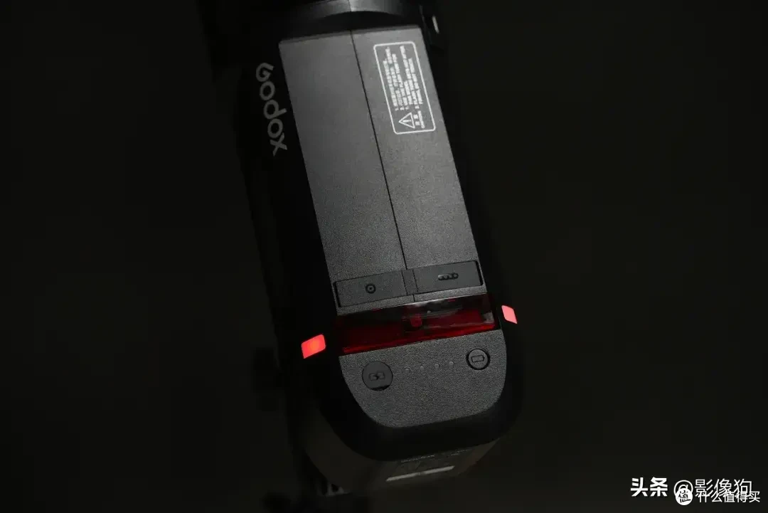 你相信600Ws的光吗?神牛AD600Pro II 一体式外拍闪光灯