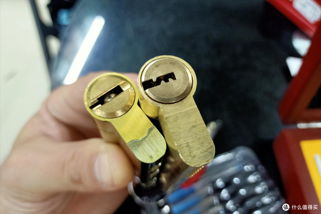 智能锁哪个品牌比较好?千元的指纹锁到底行不行?看内行人怎么说