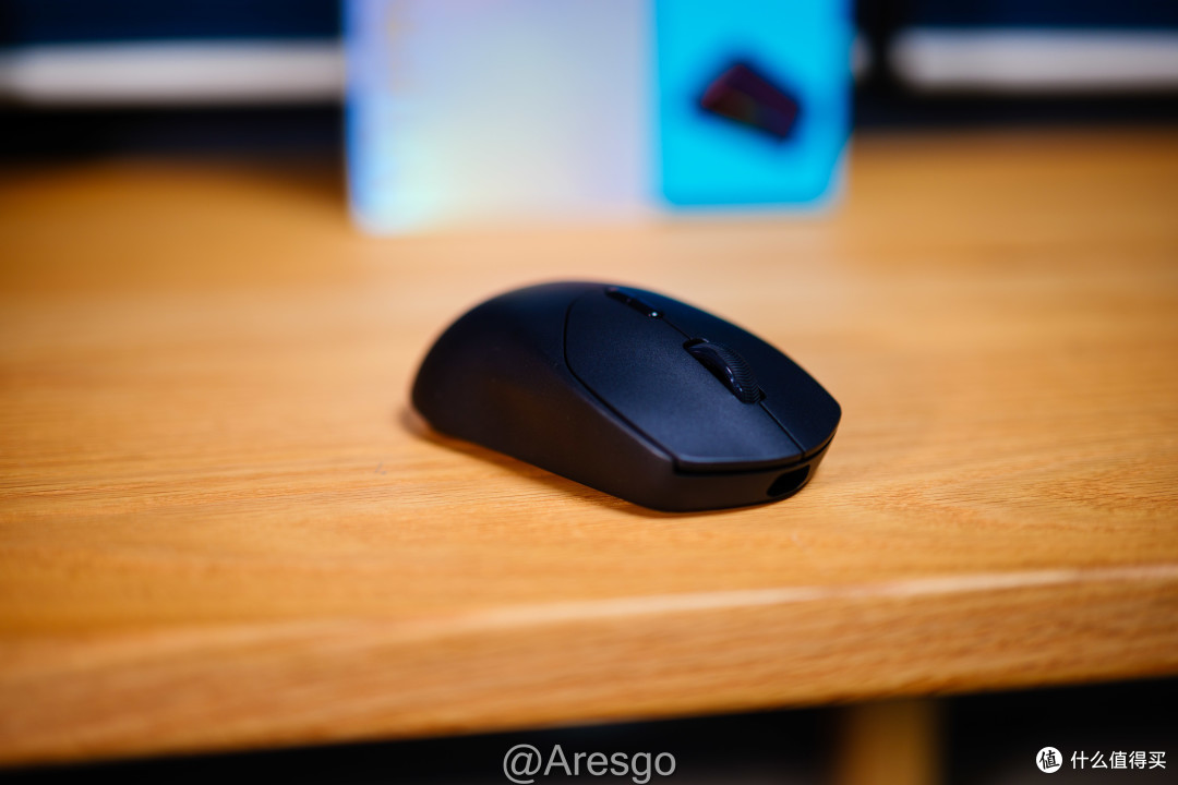 中小手玩家也有了顶配全能鼠标——搭载原相3950旗舰引擎VT1PRO MAX体验