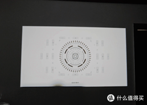 百元价位投影推荐!哈趣Q1:能给的给了,不能给的也给了
