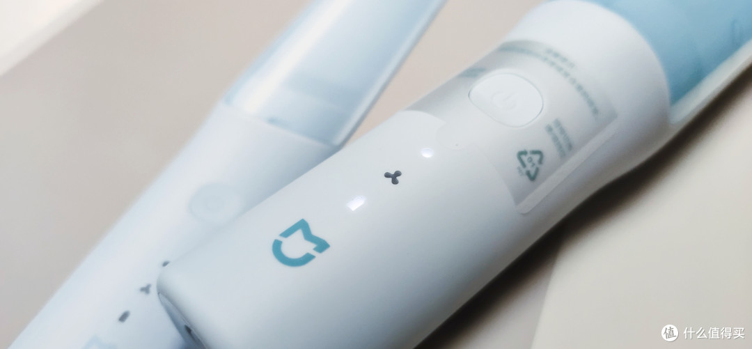 米家理发器 儿童版为啥值得买？理吸合一+静音低噪，专属家庭理发师