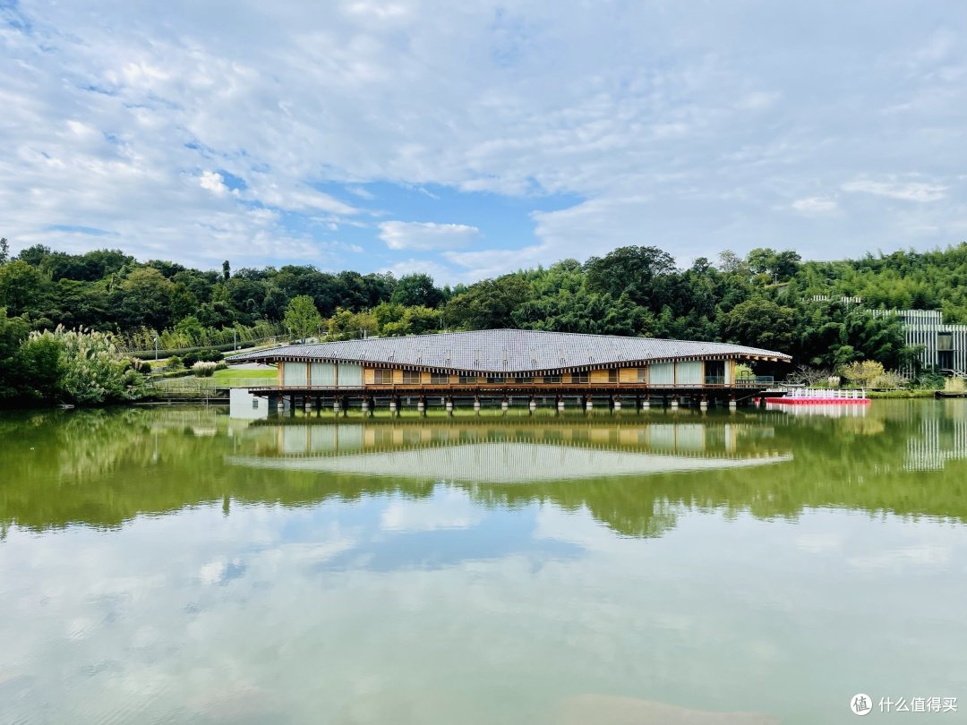 南京四方傲途格精选-孟菲斯楼家庭房体验