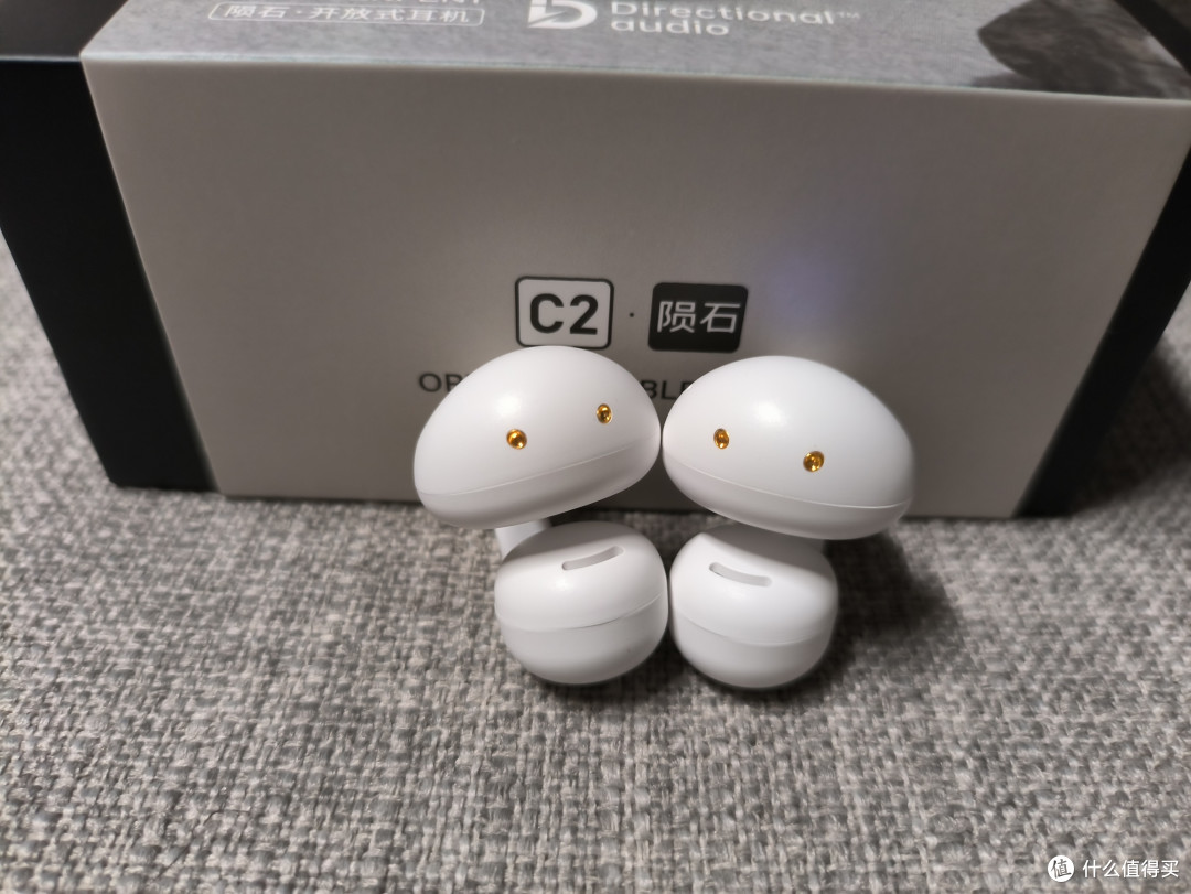 运动新装备!蛇圣陨石C2耳机,夹式设计,自由奔跑无束缚