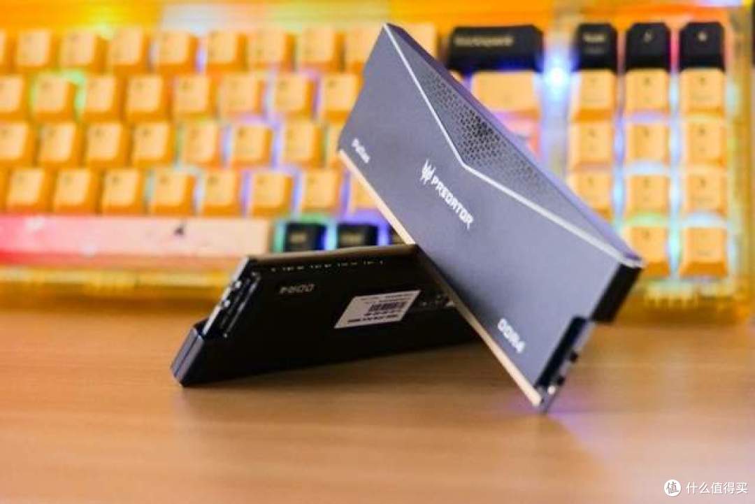 白嫖的性能就是香!宏碁掠夺者Pallas凌霜 DDR4 3600 套条,直上4400Hz频率