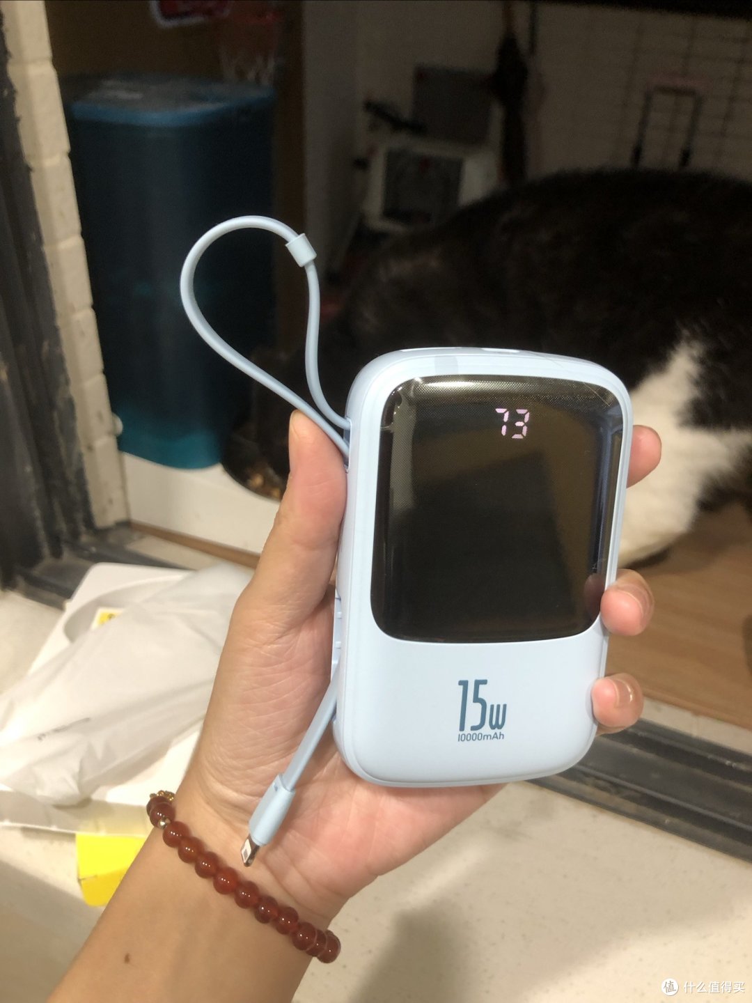 双十一最值入的充电宝！倍思10000毫安自带苹果线，这次真的是小巧轻便型！