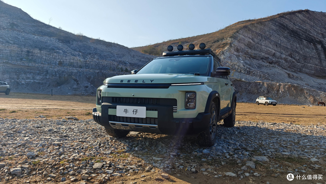 吉利“牛仔”来了,售价十万内,更适合年轻人的城市轻越野汽车