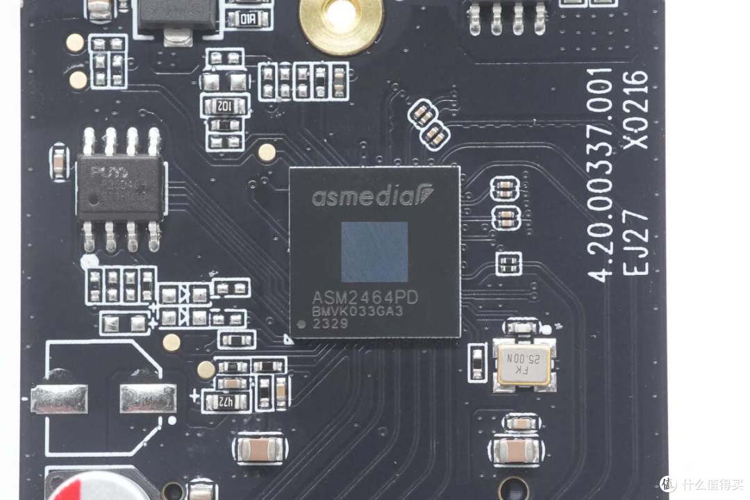 如何更有性价比给Mac mini扩容？绿联USB4固态硬盘盒使用体验