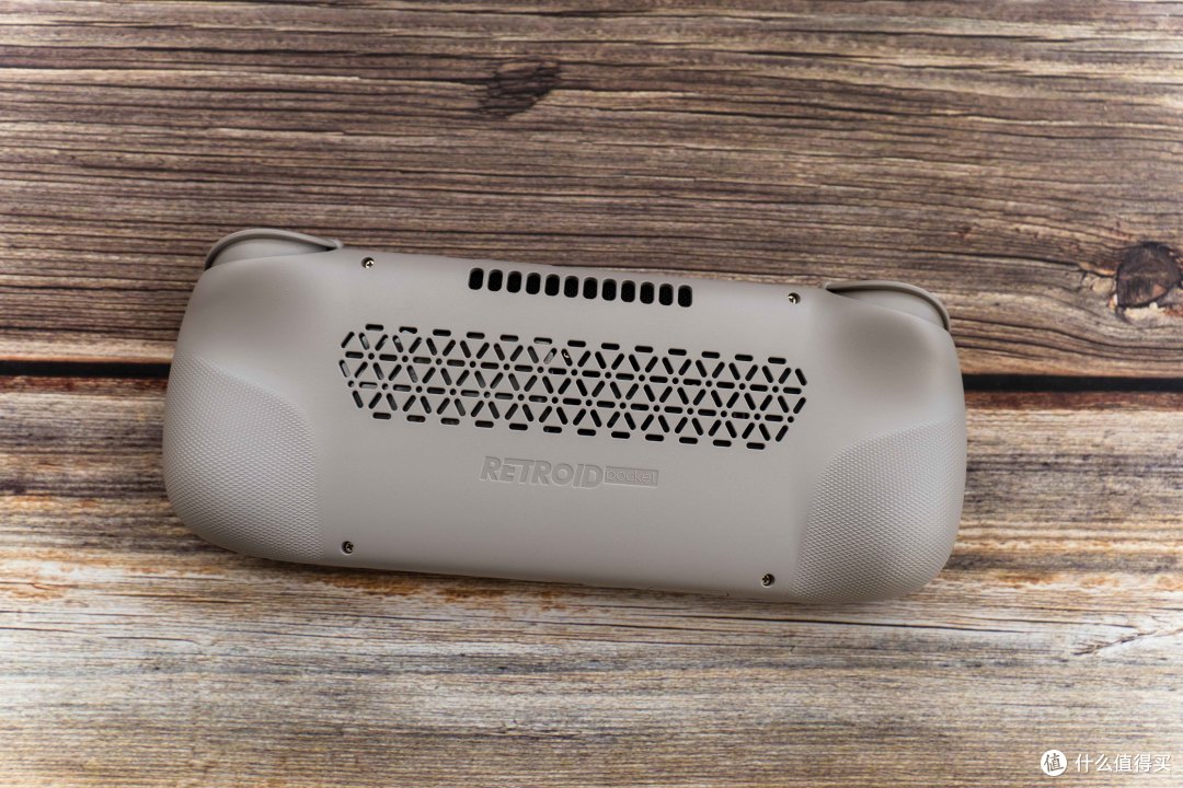 「全面升级」Retroid Pocket5复古安卓掌机深度测试