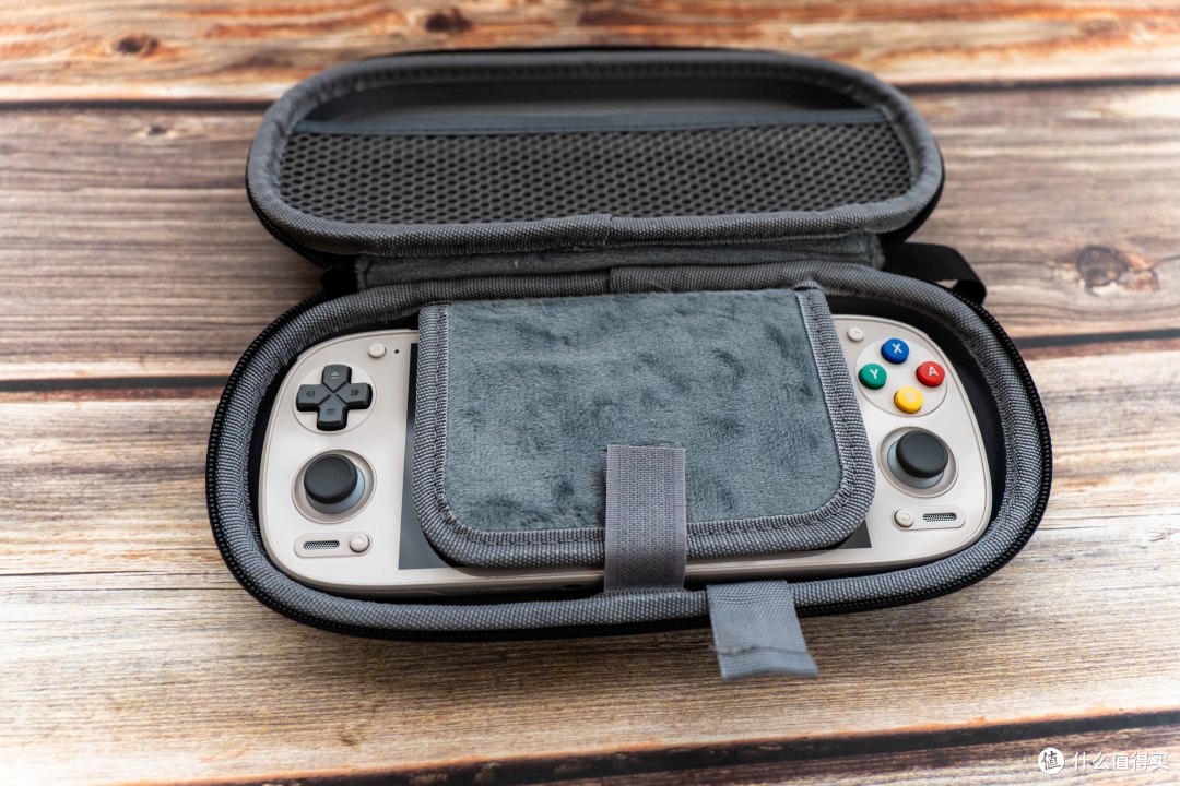 「全面升级」Retroid Pocket5复古安卓掌机深度测试