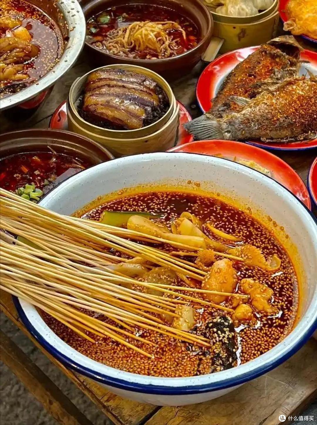 今天终于知道,火锅,冒菜,串串,麻辣烫,钵钵鸡,之间的区别了