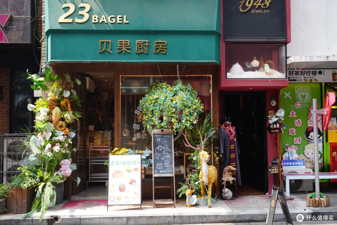 比回民街好玩100倍,逛完这条City Walk路线再离开西安