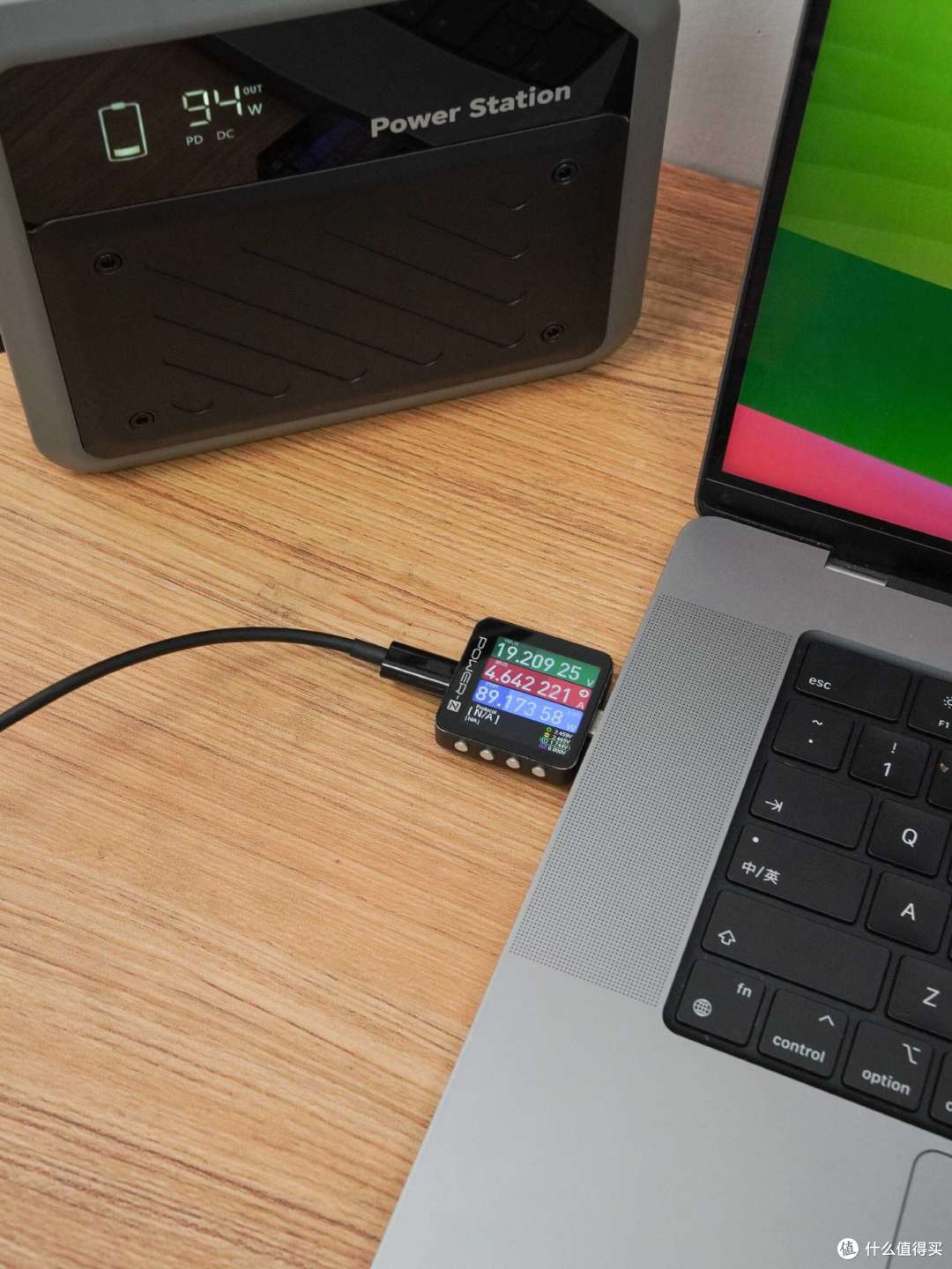 丰富快充自充电,USB+DC+太阳能,Newsmy P72便携式移动电源上架