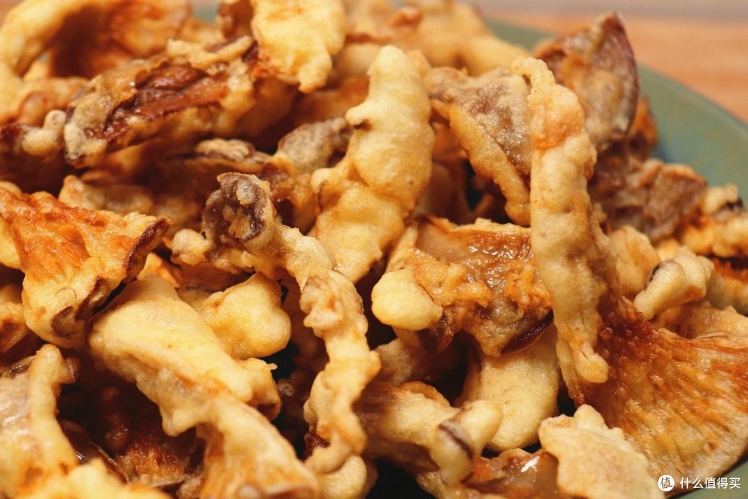 绝了!这家的炸蘑菇为何如此美味?