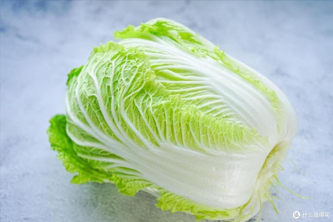 白菜不能乱吃？医生提醒：3类人最好少吃，吃白菜也是有禁忌的