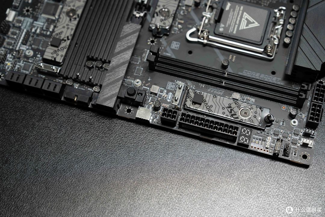 暗影王者终回归,微星MEG Z890 UNIFY-X主板晒单