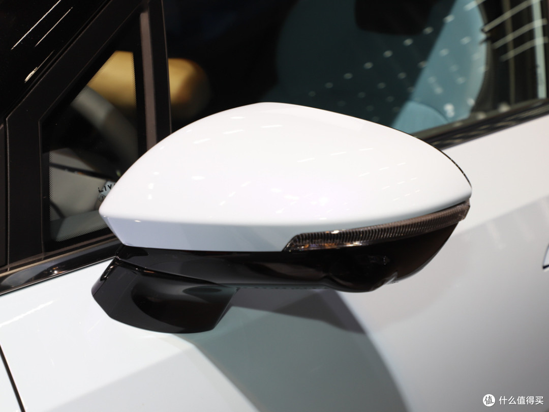 11.77万元紧凑型SUV：睿蓝7