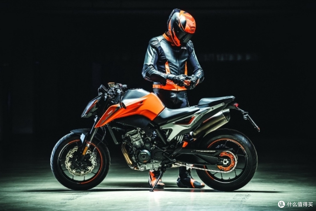 799cc双缸水冷发动KTM全新街车Duke 790摩托车