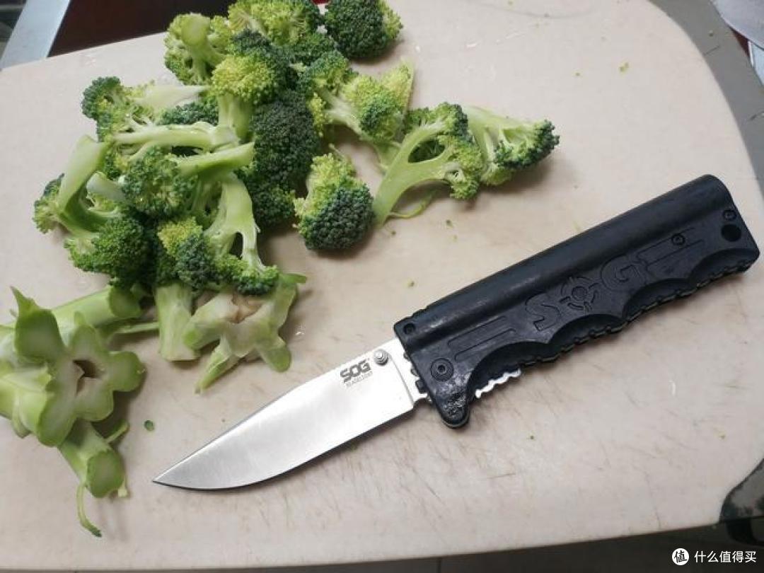 继续捡漏,原价约300元的SOG瑕疵水果刀40元拿下