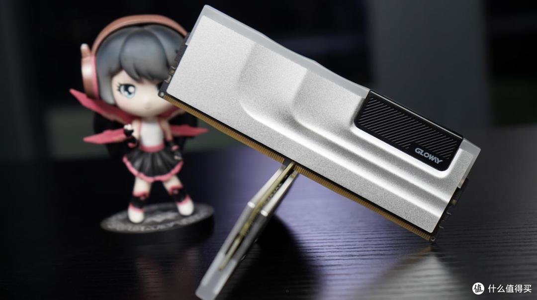 光威神武DDR5-7000内存评测:挑战8200高频,颜值独一档!