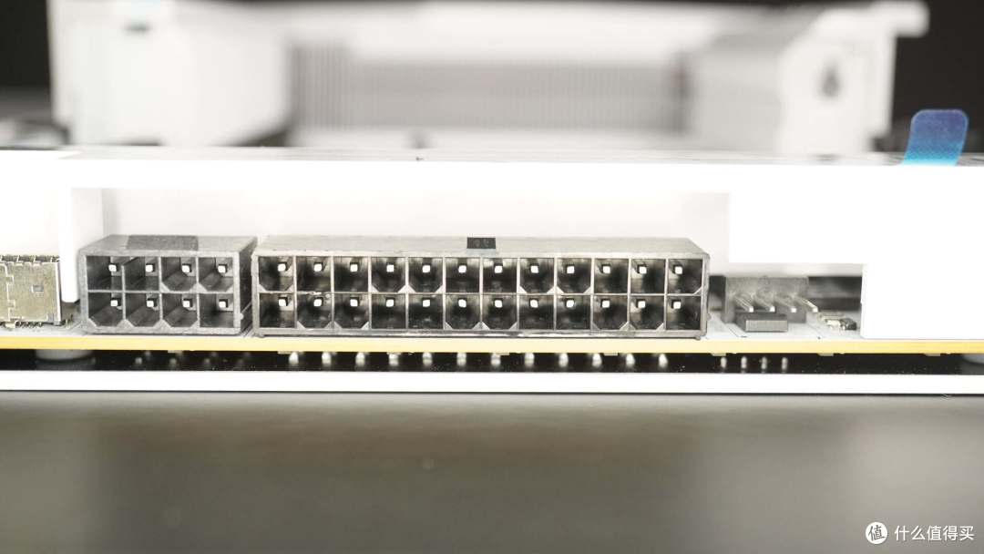 火神主板旗舰起航 - 七彩虹 iGame Z890 VULCAN W V20