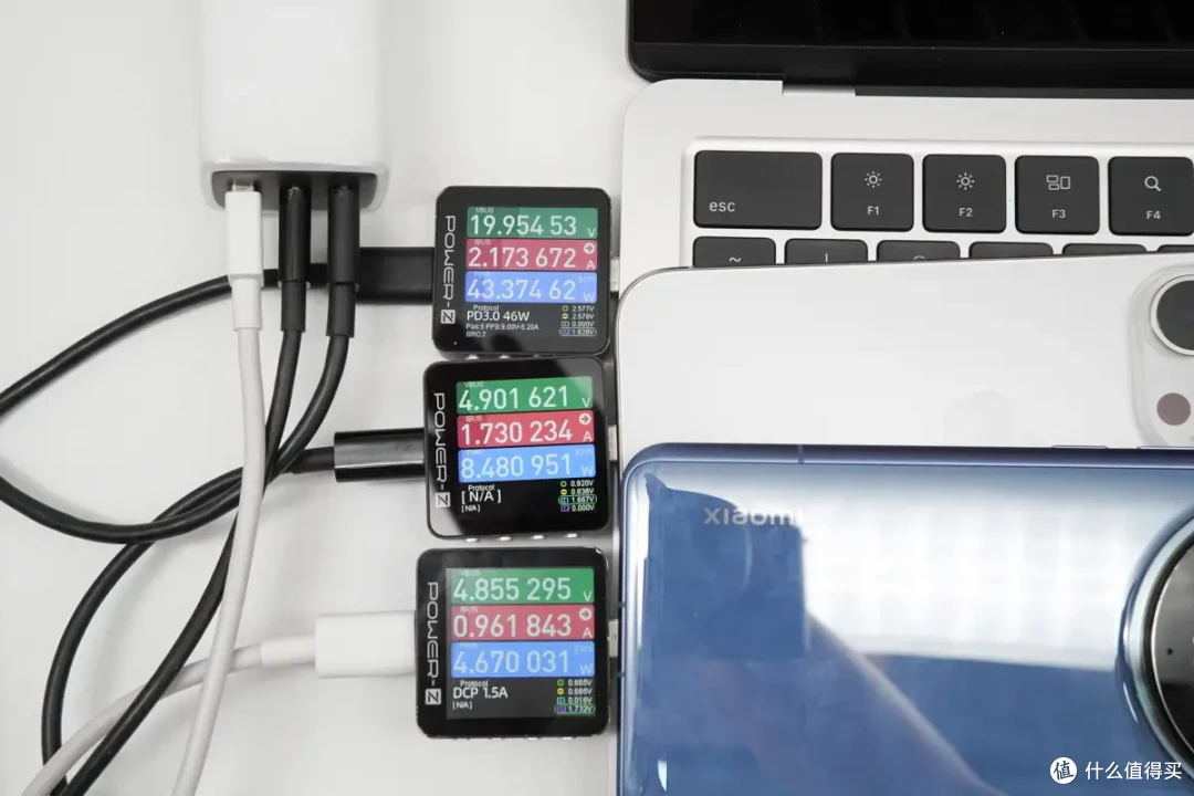 一微星67W 2C1A充电器方案:单协议芯片支持三口UFCS 融合快充