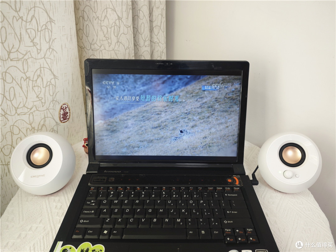 创新科技Pebble SE电脑音箱开箱评测:小巧身材,强大音质