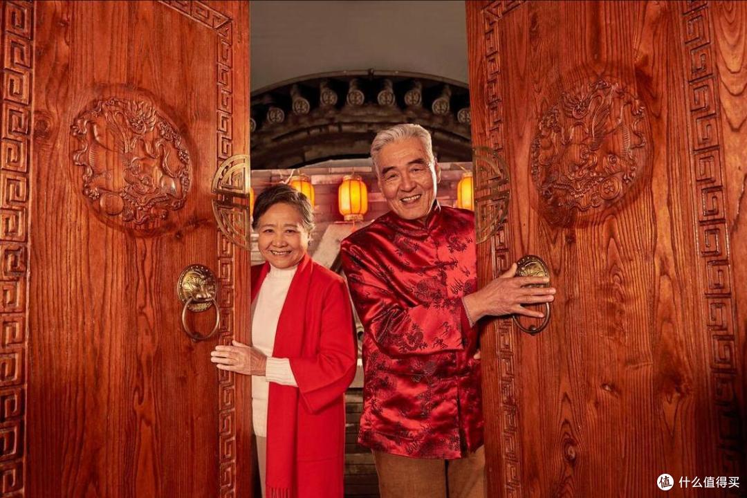 蛇年将至，俗语“闰六逢双春，乙巳穿红衣”，是啥意思？谁穿红？