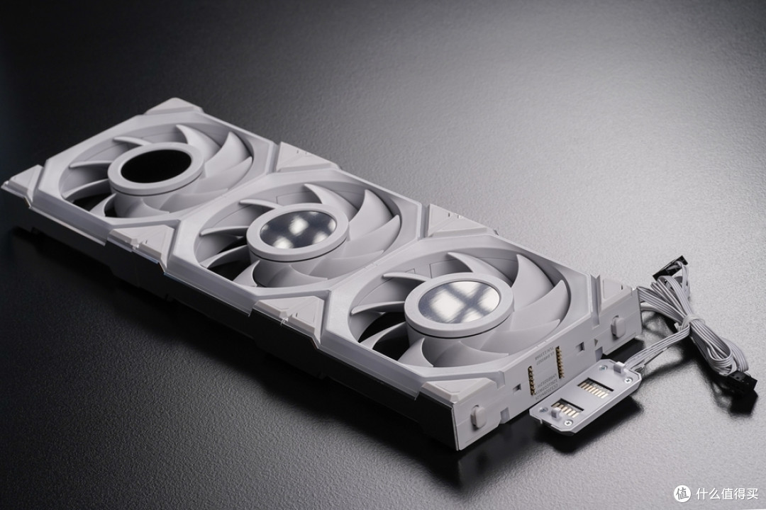 乔思伯 D32 PRO+七彩虹 CVN Z890M+华硕 TUF RTX 4070Ti Super 装机分享!