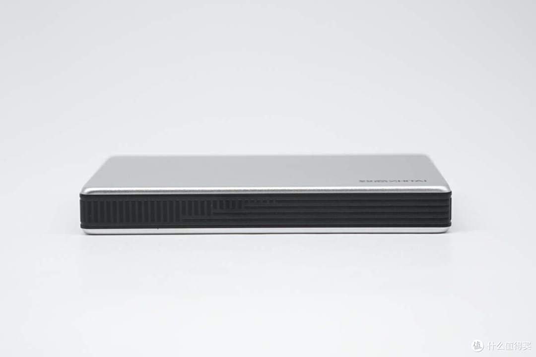 致态灵先锋版移动固态硬盘:轻松录制ProRes视频 完美适配iPhone 15/16 Pro系列
