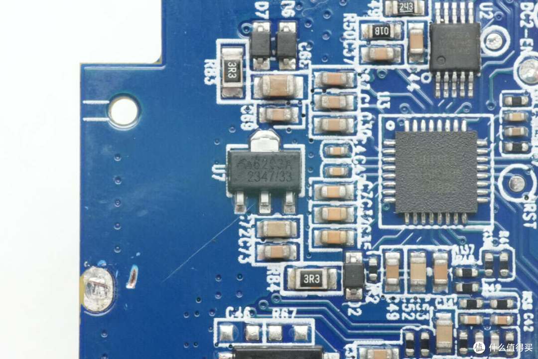 拆解报告:UGREEN绿联100W 20000mAh双向快充移动电源PB720