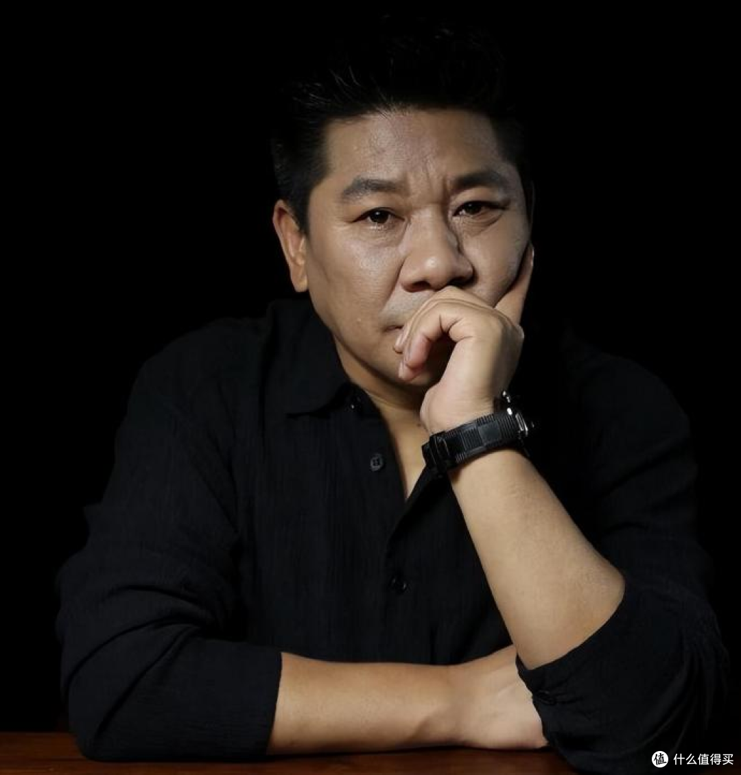 8848：即是国产旗舰手机的先驱 也是手机圈泥石流