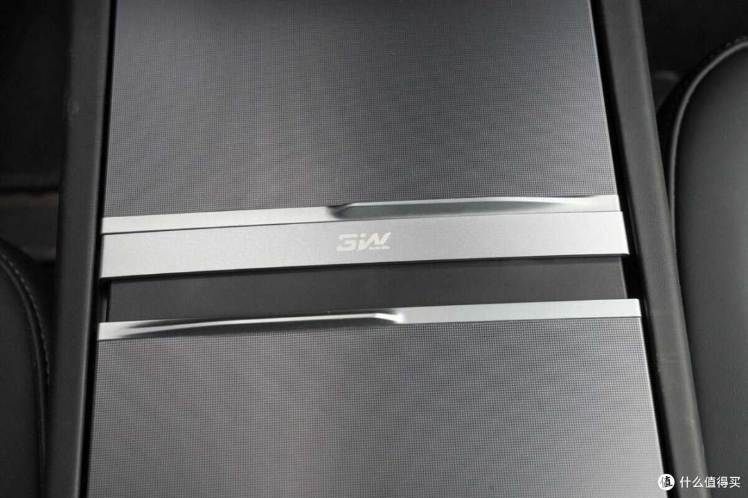 拆解报告:3W特斯拉焕新版Model 3 HUB中控扩展坞H062