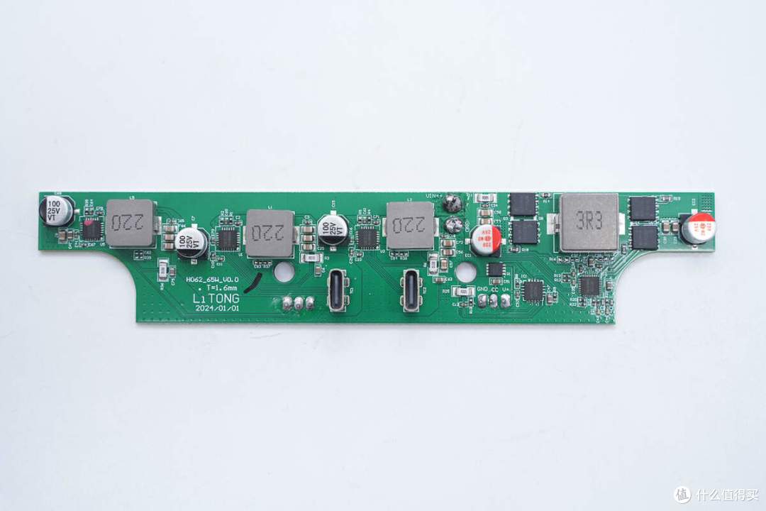 拆解报告:3W特斯拉焕新版Model 3 HUB中控扩展坞H062