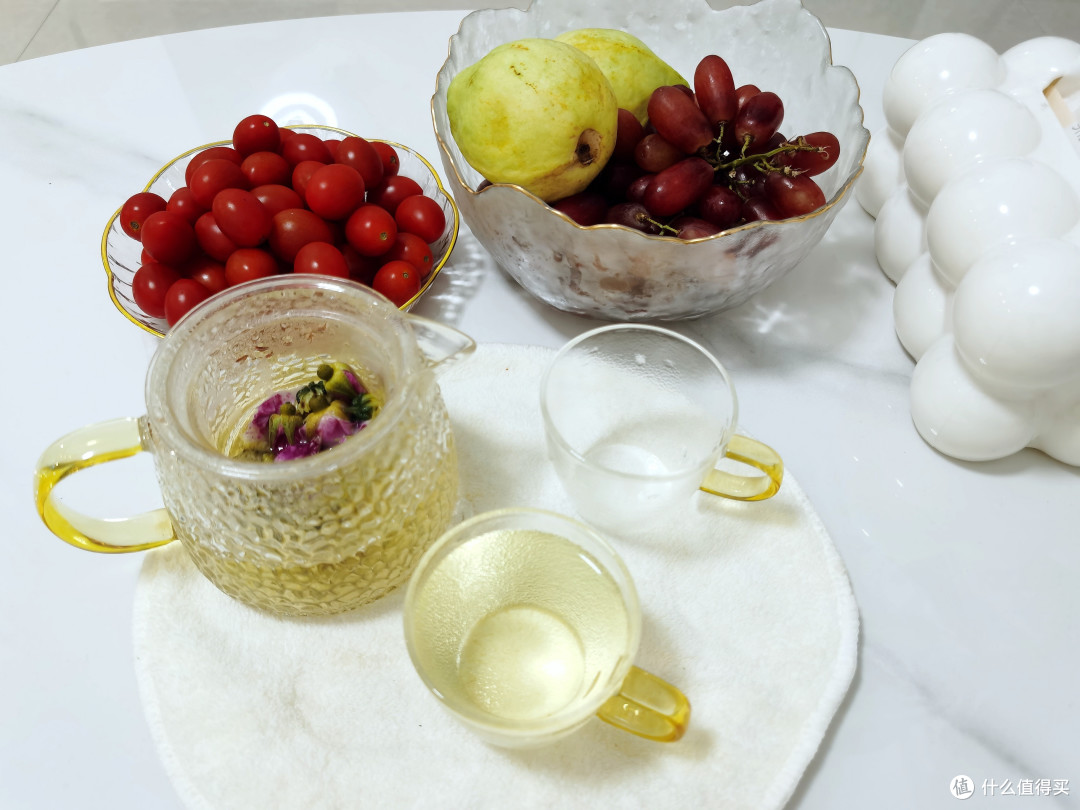 晚饭后养生秘籍：花茶与水果的完美邂逅