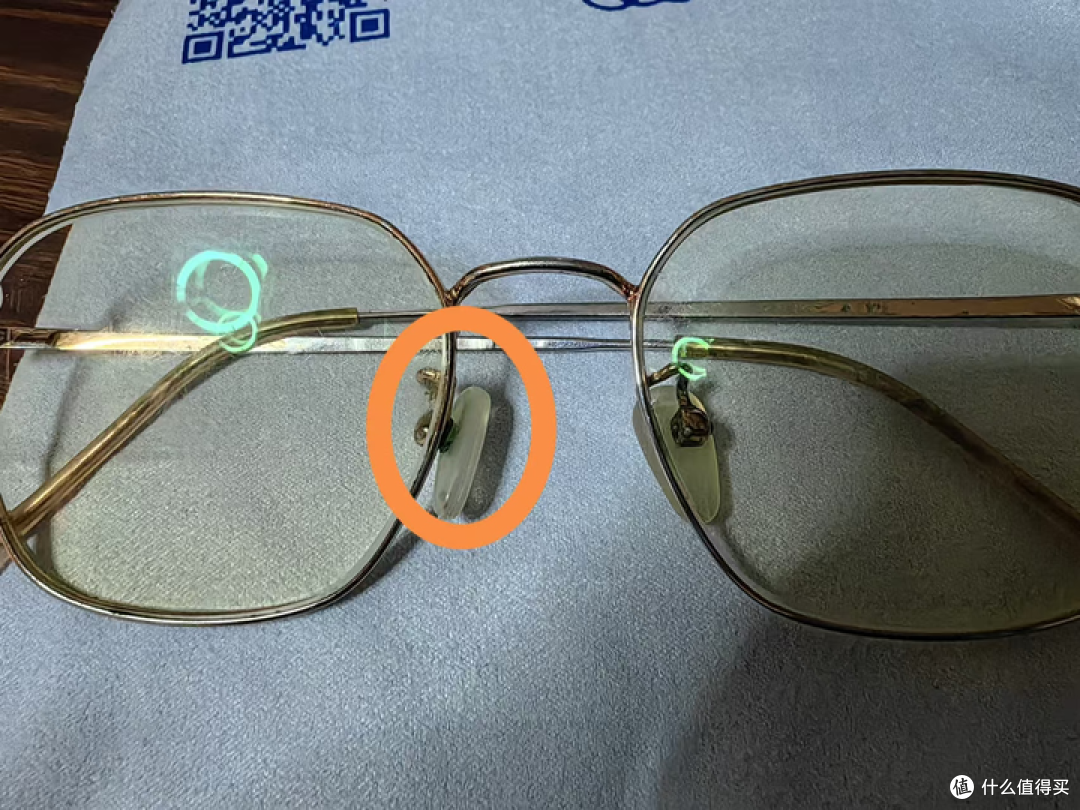 发绿的鼻托，换了鼻托还是很快就脏了