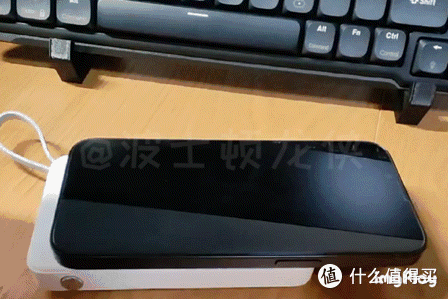 卡片相机?No!No!No!它其实是个充电宝