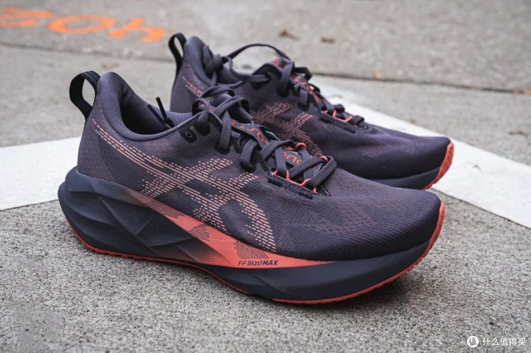 ASICS亚瑟士上新了——Novablast 5发布
