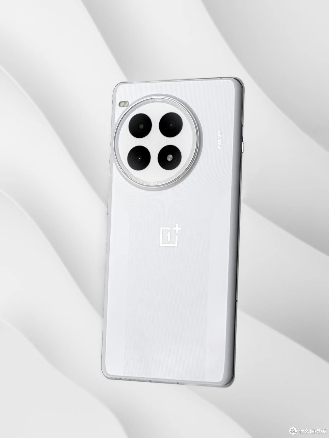 一加 Ace3 Pro 超跑瓷典藏版：性能颜值双担当