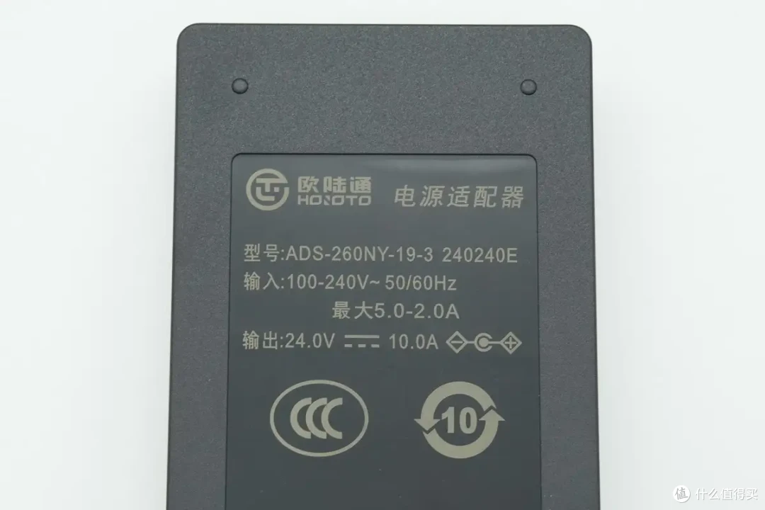 miniLED+传输的全功能C口,钛度34英寸MiniLED电竞显示器评测