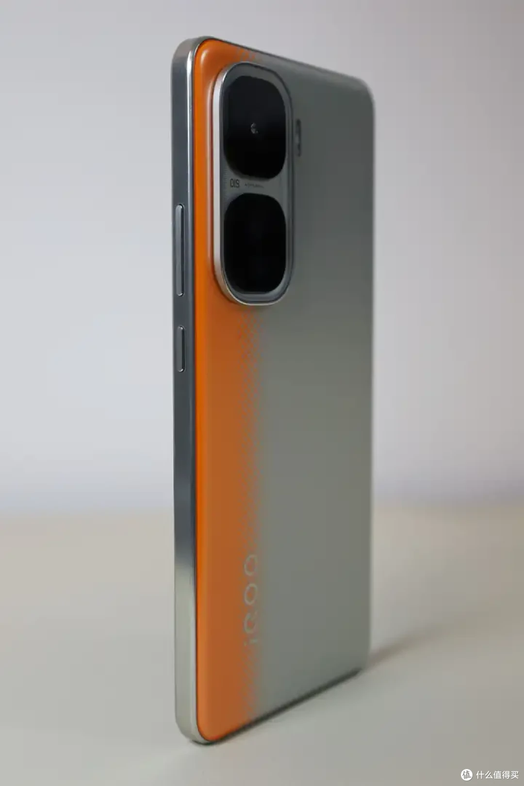 高性价比旗舰芯手机——iQOO Neo10系列实测