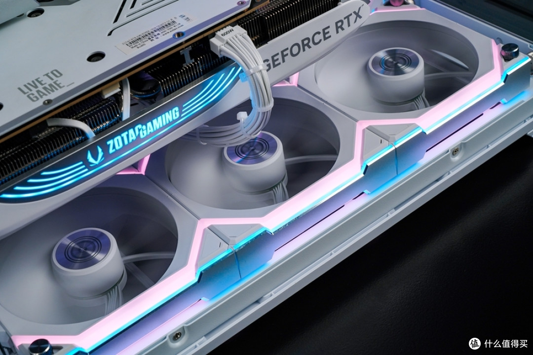 联力O11 Vision Compact+七彩虹 iGame Z890 Flow+索泰 RTX 4080SUPER 装机分享!