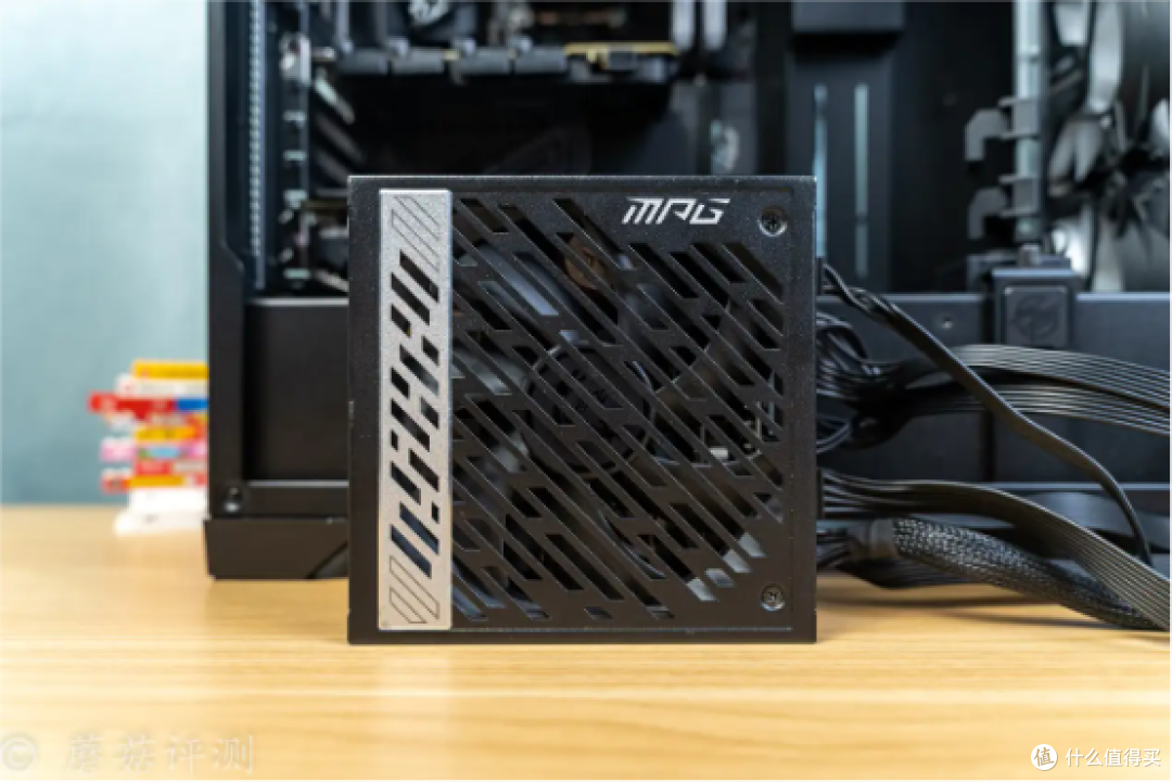 拓展灵活,艾西达克4盘位PCIe5.0硬盘抽取盒