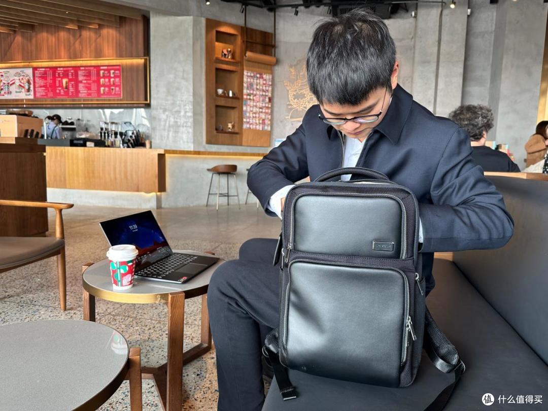 低调奢华有内涵!地平线8号探界者背包,轻松拿捏商务feel