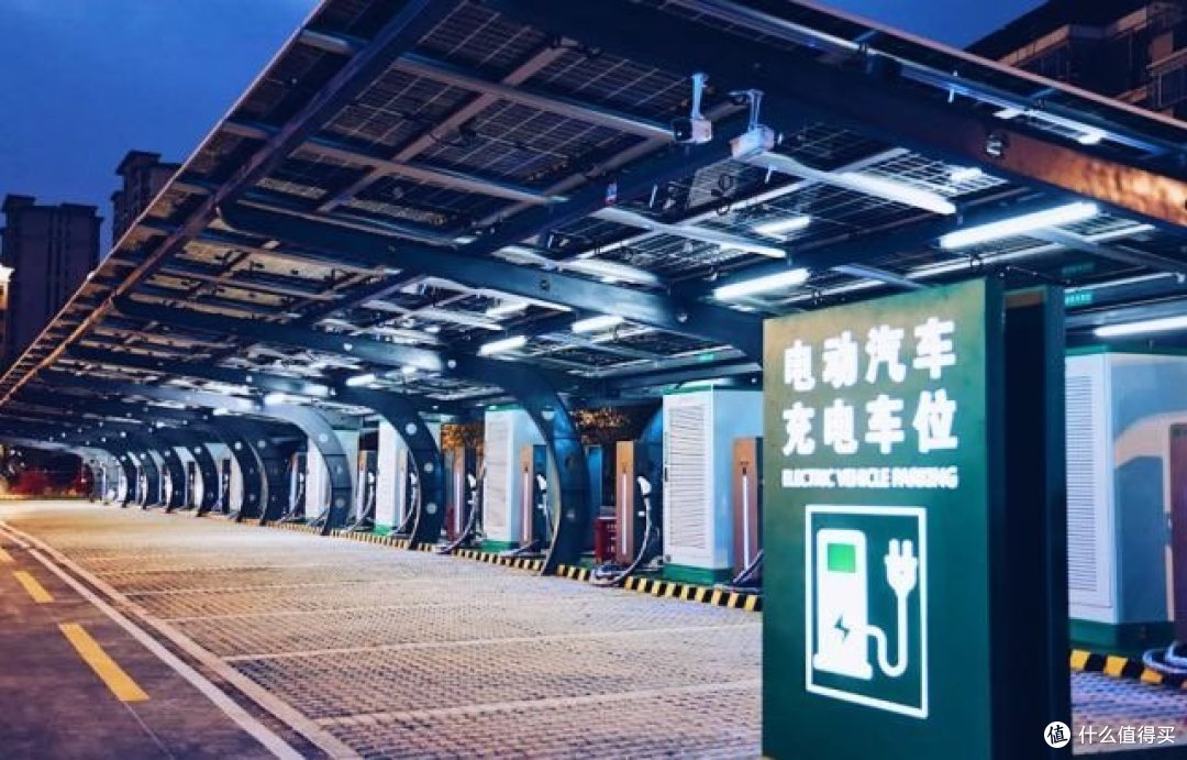 重磅突破！2030年换电池比换发动机还便宜，最后的痛点将被解决