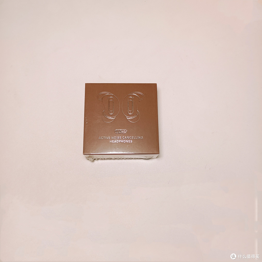 精致小巧的豌豆荚小悠耳机真是越看越稀罕哎